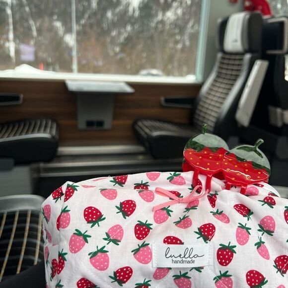 designer makeup bag - Picture 1 of 7